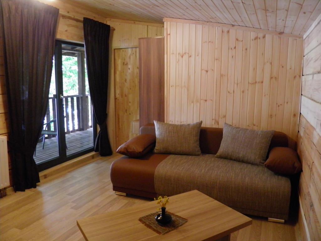 Ramybes Uostas Guest House Svedriske Exterior photo